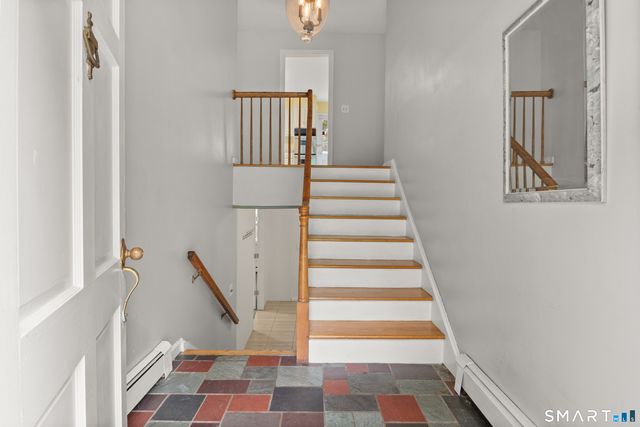 113 Dogwood Lane, Stamford, CT 06903
