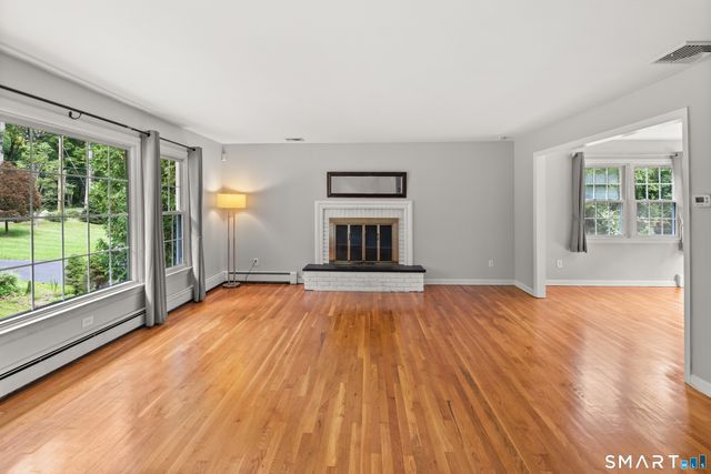 113 Dogwood Lane, Stamford, CT 06903