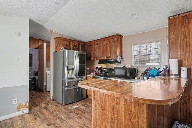 1212 Kingcrest Dr., Loris, SC 29569