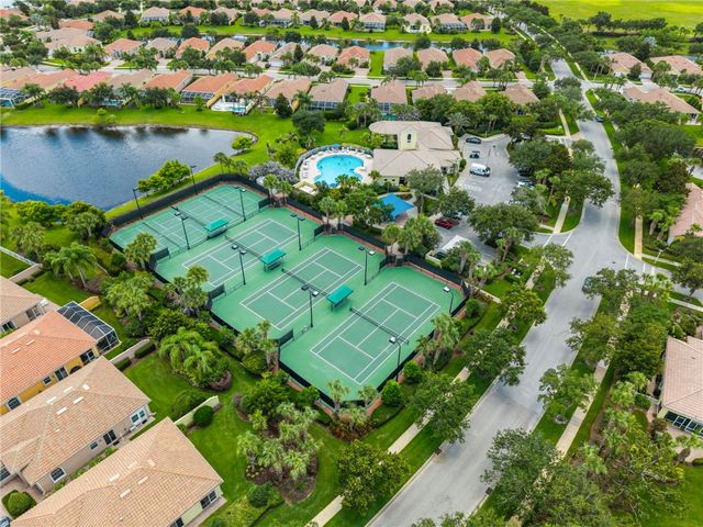 5422 Barbados Square, Vero Beach, FL 32967