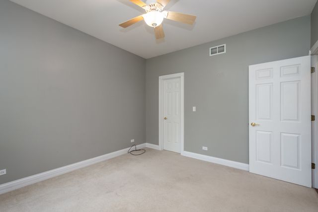 10303 Fox Bluff Lane, Spring Grove, IL 60081