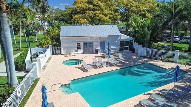 12341 McGregor Palms DR, Fort Myers, FL 33908