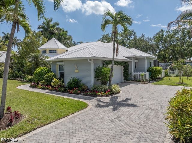 12341 McGregor Palms DR, Fort Myers, FL 33908