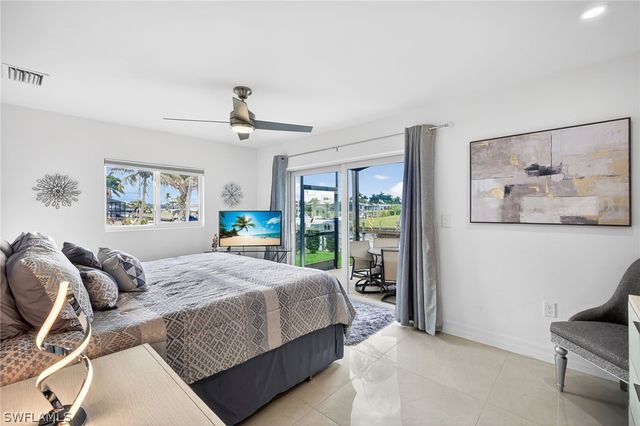 1722 SE 28th ST, Cape Coral, FL 33904