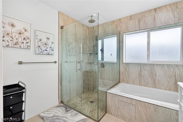 1722 SE 28th ST, Cape Coral, FL 33904