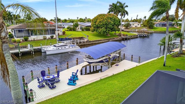 1722 SE 28th ST, Cape Coral, FL 33904