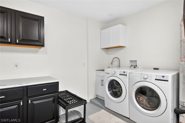 1722 SE 28th ST, Cape Coral, FL 33904