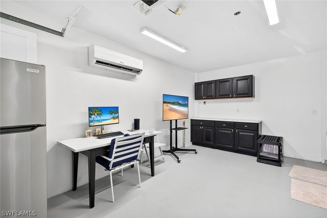 1722 SE 28th ST, Cape Coral, FL 33904