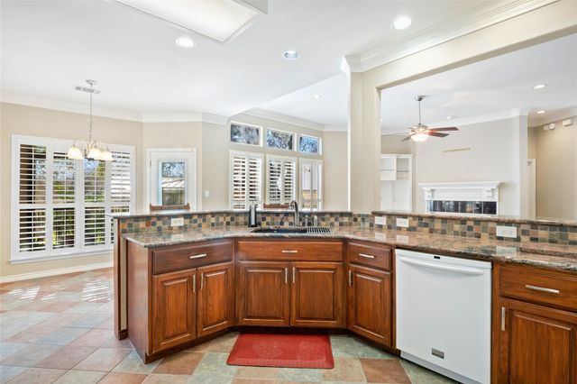 407 Quick Silver, Horseshoe Bay, TX 78657