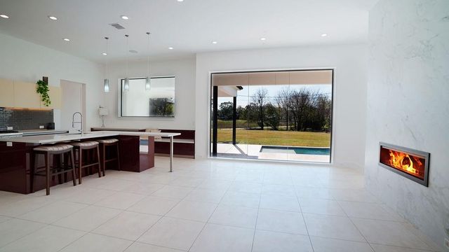 3308 N Macgregor Way, Houston, TX 77004