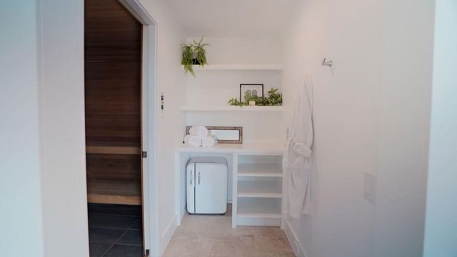 3308 N Macgregor Way, Houston, TX 77004