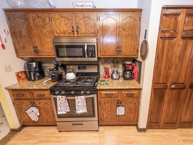601 FAIRLANE Drive, Joliet, IL 60435