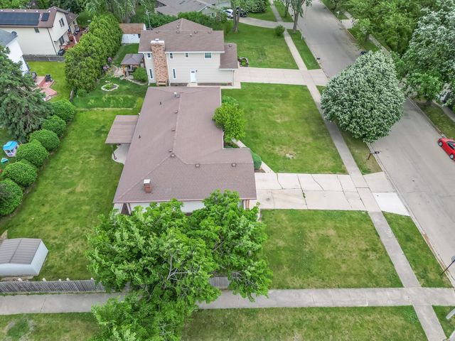 601 FAIRLANE Drive, Joliet, IL 60435