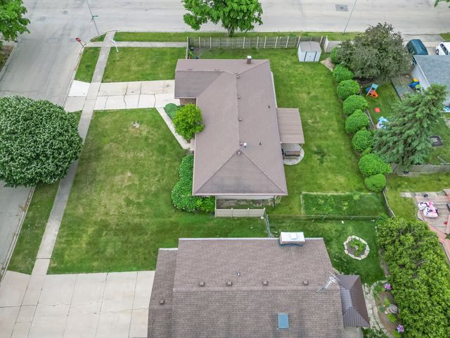 601 FAIRLANE Drive, Joliet, IL 60435