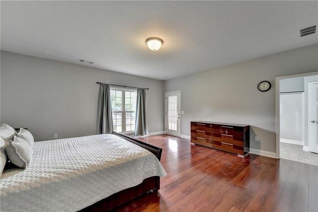 2204 Sidney Drive, Gainesville, GA 30506