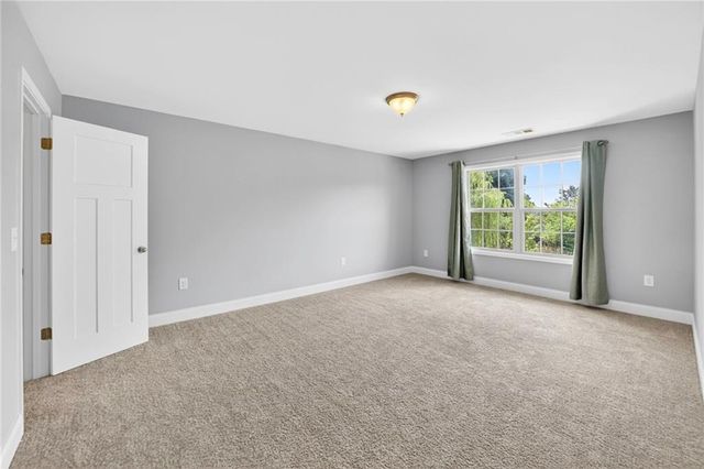 2204 Sidney Drive, Gainesville, GA 30506