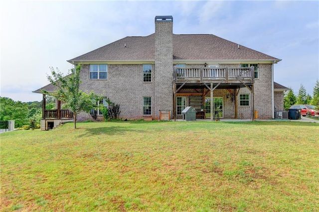 2204 Sidney Drive, Gainesville, GA 30506
