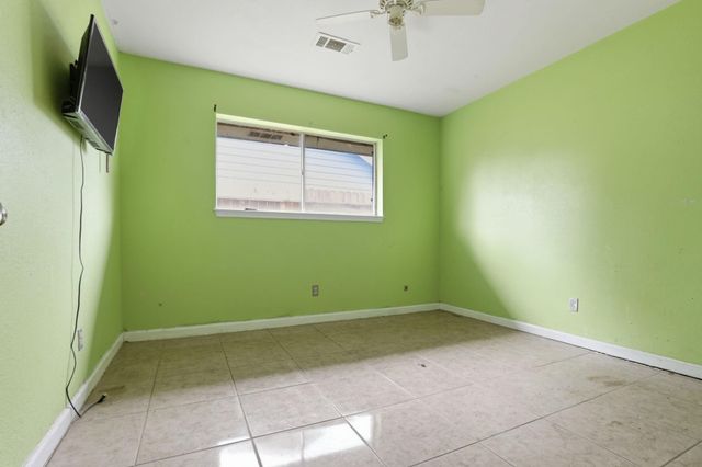 4002 Montego Drive, Baytown, TX 77521