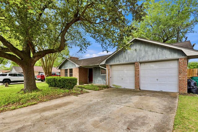 4002 Montego Drive, Baytown, TX 77521