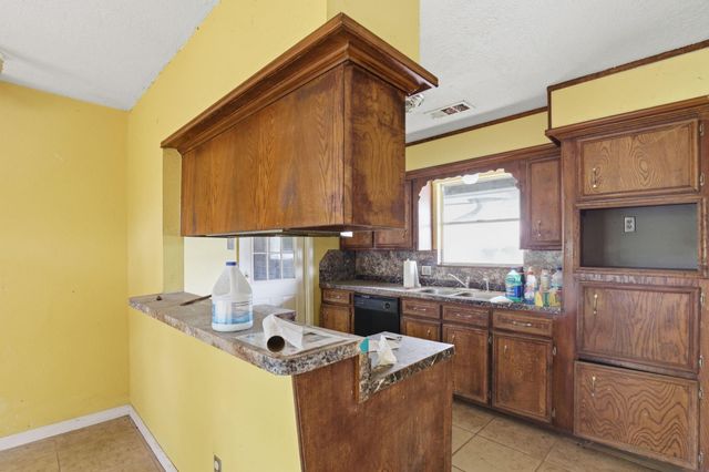 4002 Montego Drive, Baytown, TX 77521