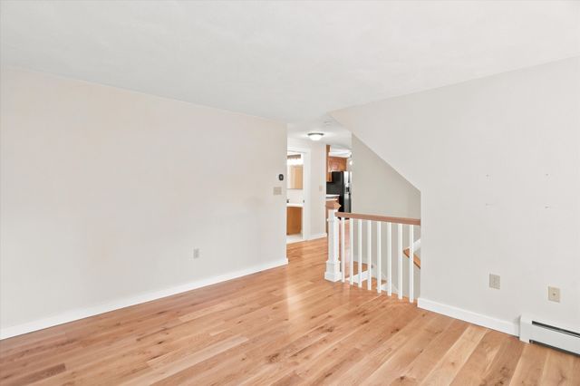 21 Pumpkin Lane, Tewksbury, MA 01876