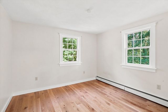 21 Pumpkin Lane, Tewksbury, MA 01876