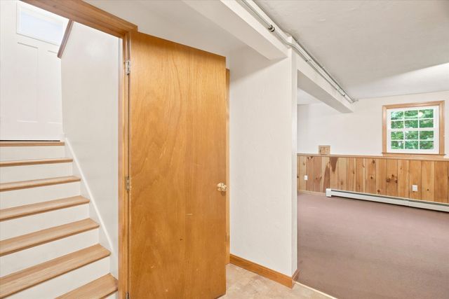 21 Pumpkin Lane, Tewksbury, MA 01876