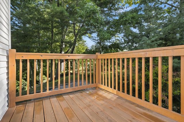 21 Pumpkin Lane, Tewksbury, MA 01876