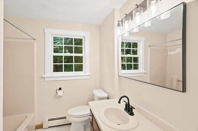 21 Pumpkin Lane, Tewksbury, MA 01876