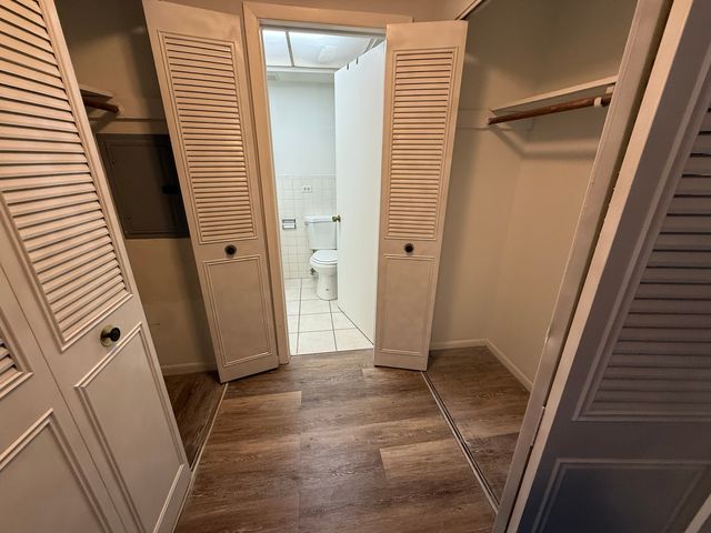 1128 Des Plaines Avenue 204, Forest Park, IL 60130