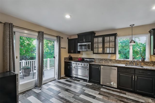 208 Sycamore Drive, Cornwall, NY 12553