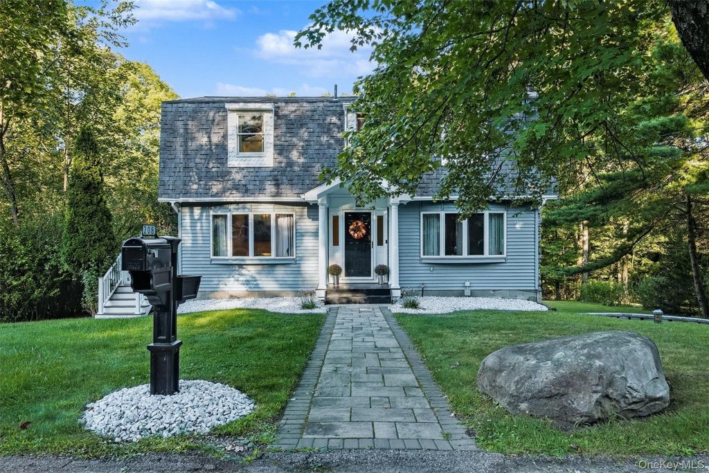 208 Sycamore Drive, Cornwall, NY 12553