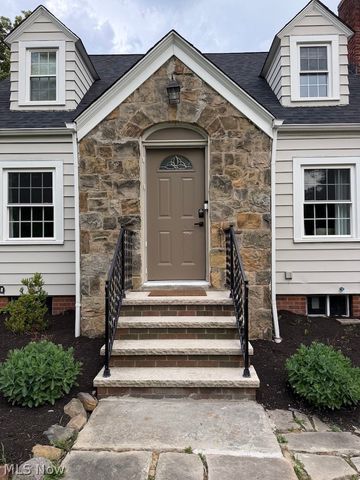 2350 Hillside Road, Seven Hills, OH 44131