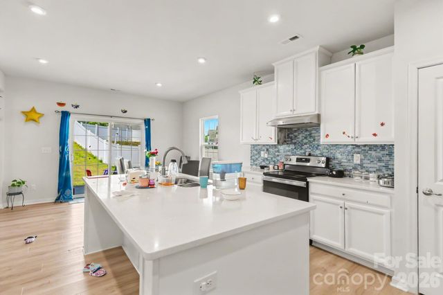 3243 Streamside Drive, Davidson, NC 28036