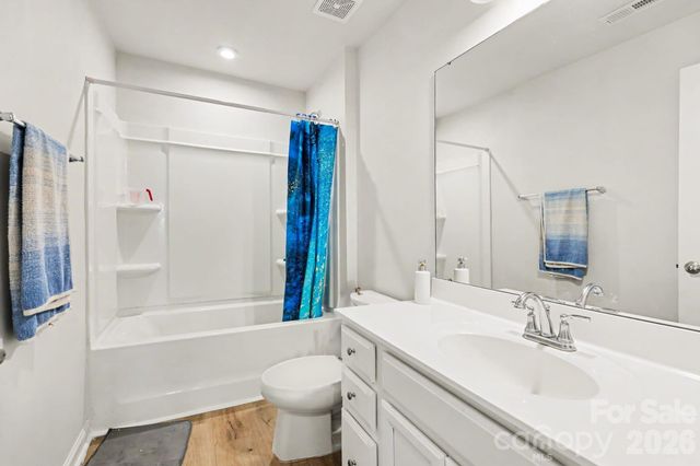 3243 Streamside Drive, Davidson, NC 28036