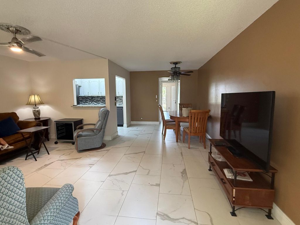 314 Dorset H, Boca Raton, FL 33434