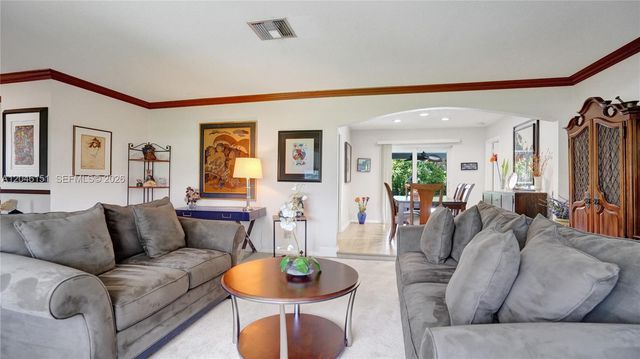 5581 SW 7th Street, Plantation, FL 33317