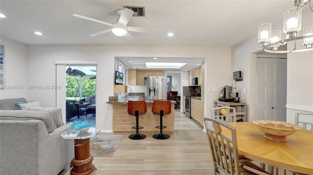 5581 SW 7th Street, Plantation, FL 33317