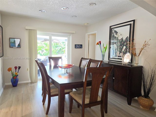 5581 SW 7th Street, Plantation, FL 33317
