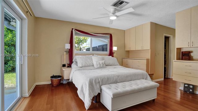 5581 SW 7th Street, Plantation, FL 33317