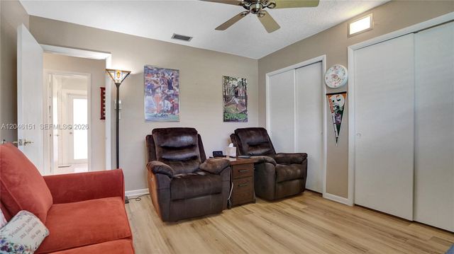 5581 SW 7th Street, Plantation, FL 33317