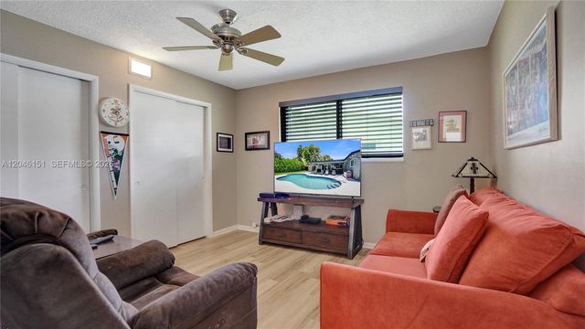 5581 SW 7th Street, Plantation, FL 33317