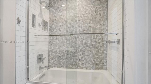 5581 SW 7th Street, Plantation, FL 33317