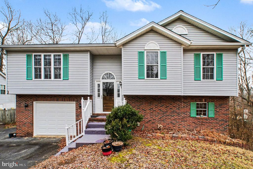 23 BRENTWOOD LN, Fredericksburg, VA 22405