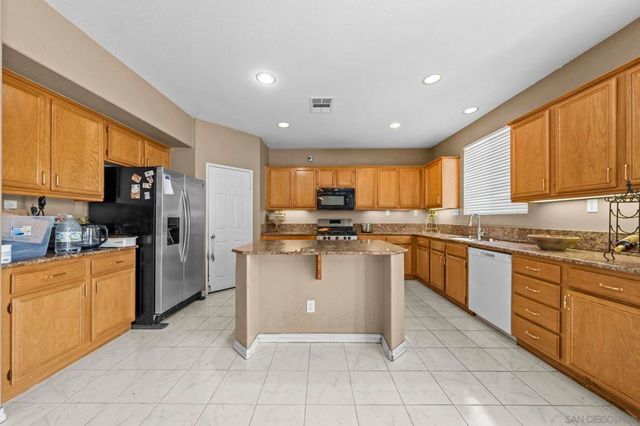 31544 Borega Rd, Murrieta, CA 92563