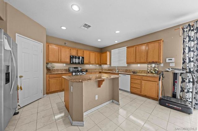 31544 Borega Rd, Murrieta, CA 92563