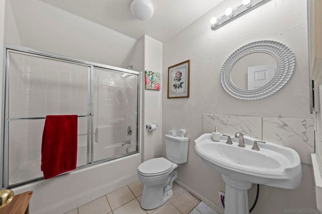 31544 Borega Rd, Murrieta, CA 92563