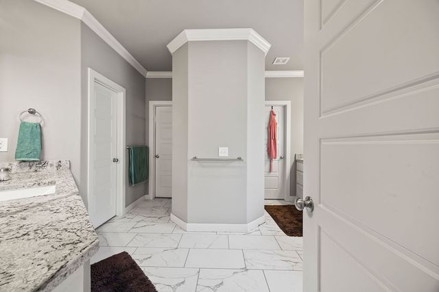 3001 SW Satinwood Avenue, Bentonville, AR 72713