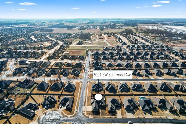 3001 SW Satinwood Avenue, Bentonville, AR 72713