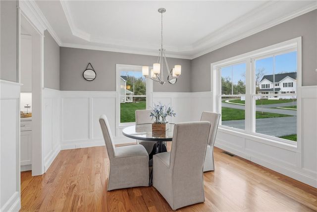 33 Cassidy Trail, Coventry, RI 02816